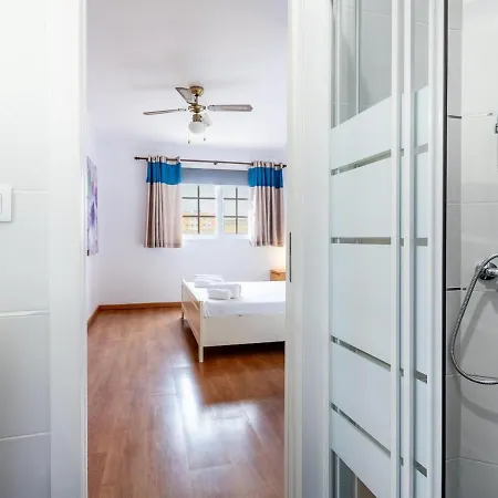 וילה Luxury Villa Luna With Private Heated Pool *