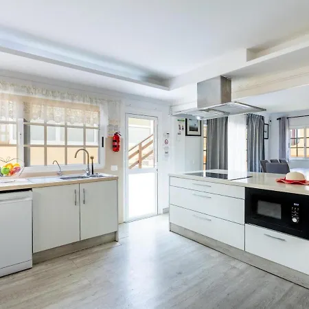 Luxury Luna With Private Pool Vila