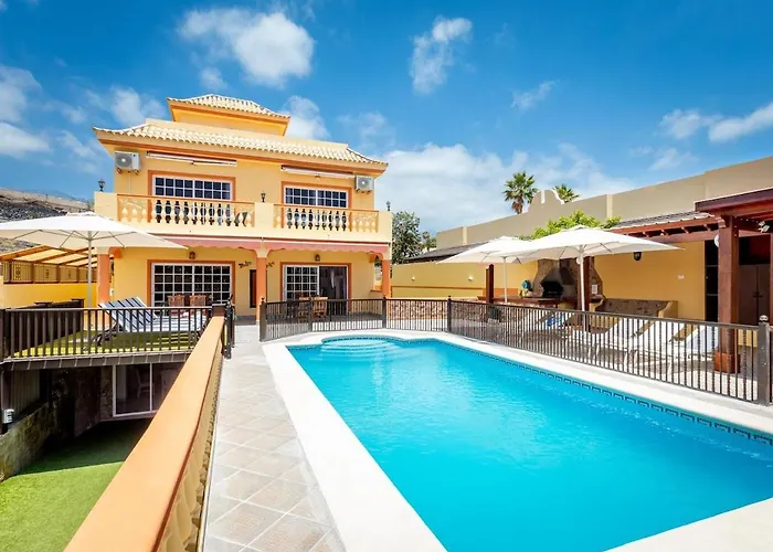 Luxury Luna With Private Pool Villa