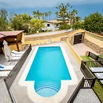 Luxury Luna With Private Pool Вилла